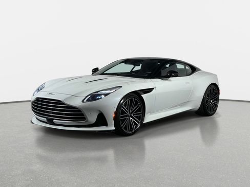 Used 2024 Aston Martin DB12 Coupe RWD image 18