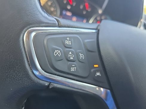 Used 2020 Chevrolet Equinox LT w/ Sport Edition FWD image 36