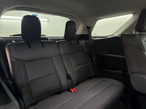 New 2026 Ford Explorer Active w/ Active Comfort Package image 31