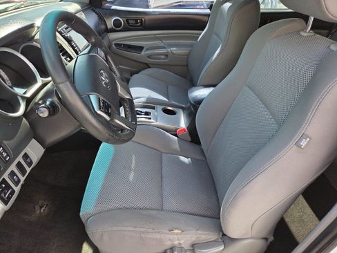 Used 2012 Toyota Tacoma 4x4 Double Cab w/ TRD Sport Pkg image 7