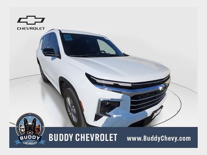 Used 2024 Chevrolet Traverse LT