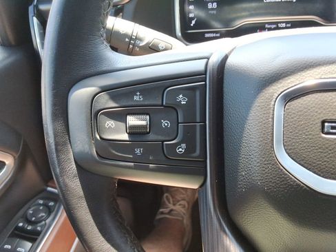 Used 2025 GMC Sierra 2500 Denali Ultimate AWD/4WD image 30