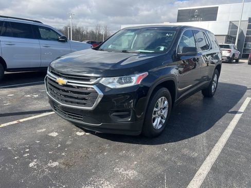 Used 2021 Chevrolet Traverse LS FWD image 11