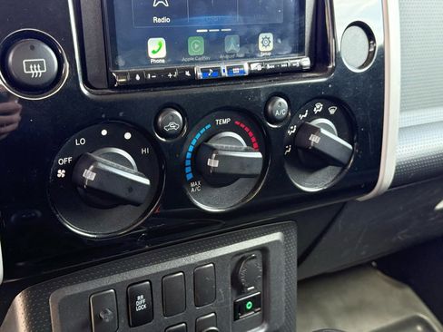 Used 2008 Toyota FJ Cruiser Base image 16