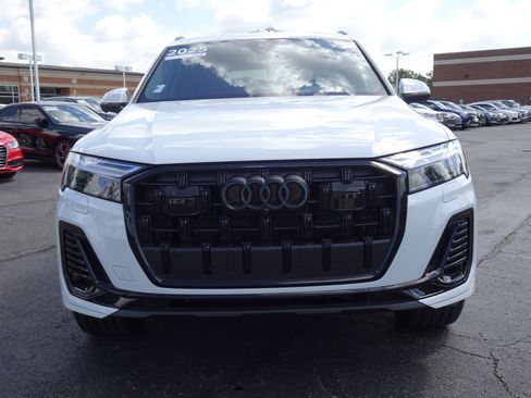 Certified 2025 Audi Q7 2.0T Premium Plus w/ Premium Plus Package AWD/4WD image 7