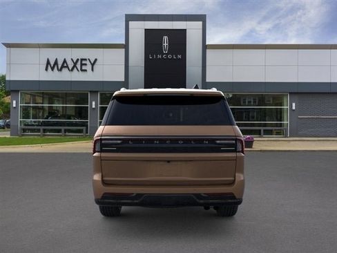 New 2026 Lincoln Navigator L Black Label AWD/4WD image 96