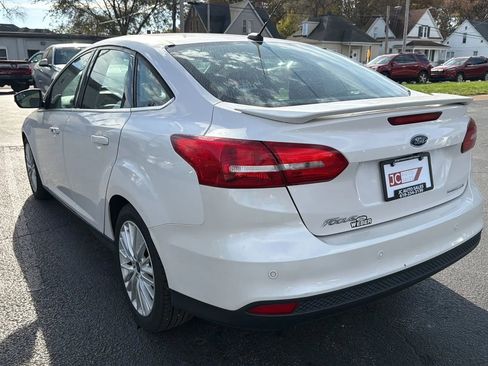 Used 2017 Ford Focus Titanium image 7
