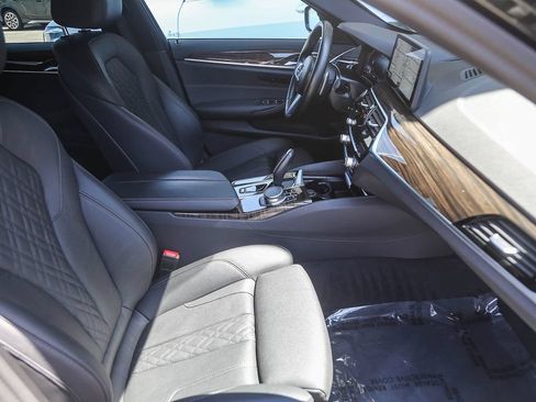 Used 2023 BMW 540i w/ M Sport Package RWD image 13