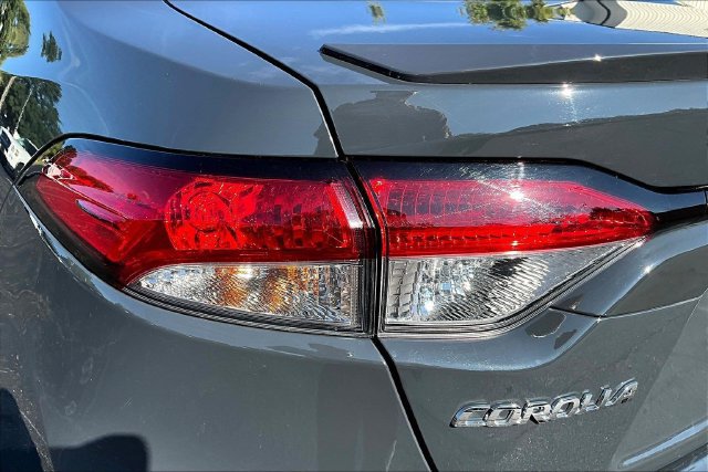 Used 2026 Toyota Corolla SE w/ SE Package FWD image 21