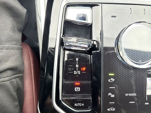 Used 2023 BMW 760i xDrive 760i xDrive image 23