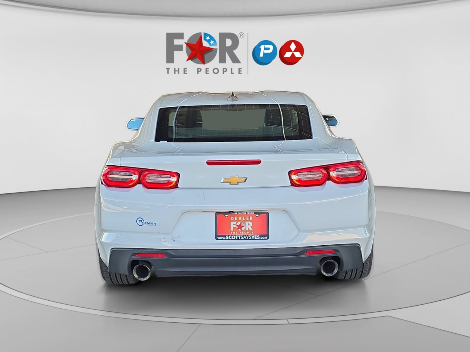 Used 2023 Chevrolet Camaro LT RWD image 8