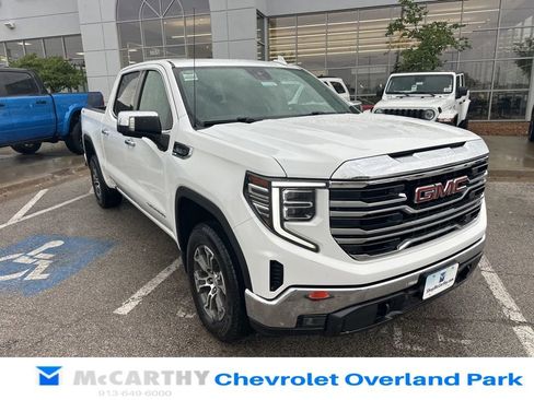 Used 2024 GMC Sierra 1500 SLT image 7