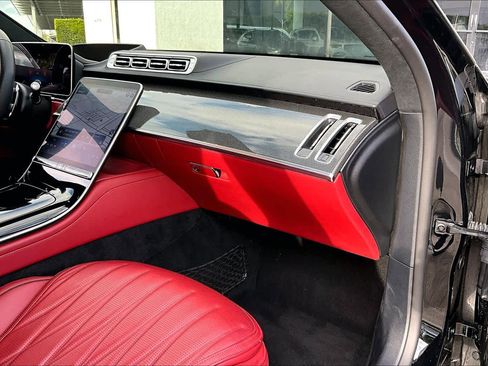 Used 2024 Mercedes-Benz S 63 AMG S image 17