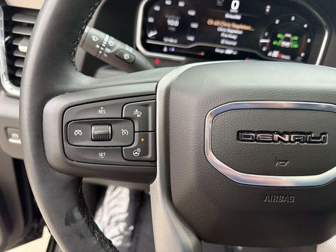 Used 2024 GMC Sierra 2500 Denali w/ Denali Reserve Package image 30