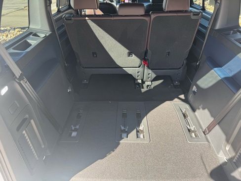 New 2025 Volkswagen ID. Buzz Pro S image 19