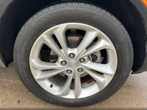 Used 2022 Buick Encore GX Preferred w/ Cold Weather Comfort Package AWD/4WD image 16
