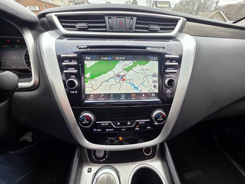 Used 2017 Nissan Murano SV w/ Premium Package image 22