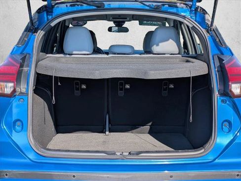 Used 2023 Nissan Kicks SR w/ SR Premium Package FWD image 6