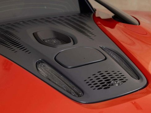 Used 2023 McLaren Artura image 27