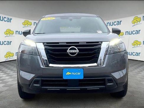 Used 2024 Nissan Pathfinder S image 2