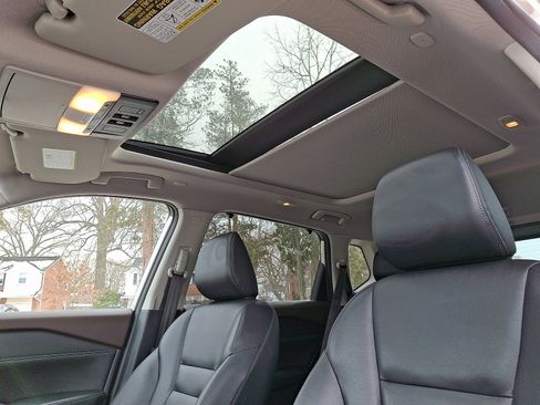 Certified 2022 Nissan Rogue SL w/ SL Premium Package image 15