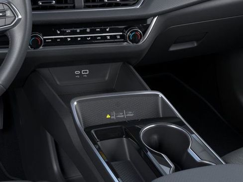 New 2025 Chevrolet Equinox LT w/ Convenience Package II image 23