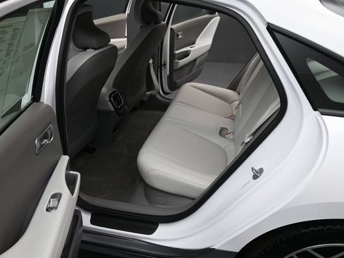 Certified 2023 Hyundai Ioniq 6 Limited RWD image 11