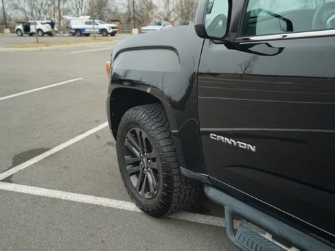 Used 2020 GMC Canyon SLE w/ Elevation Edition image 35