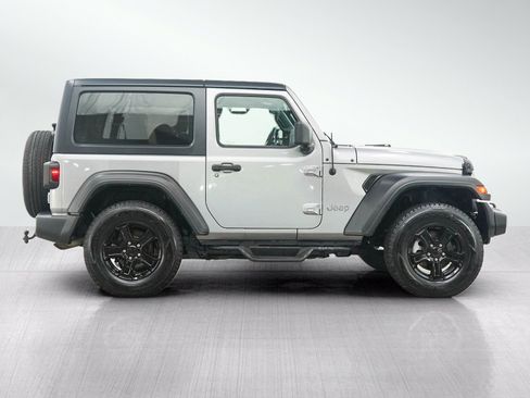 Used 2019 Jeep Wrangler Sport AWD/4WD image 6
