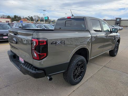 New 2025 Ford Ranger Lariat w/ Black Appearance Package image 4