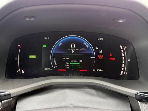 Certified 2025 Toyota Camry SE w/ Convenience Package image 19