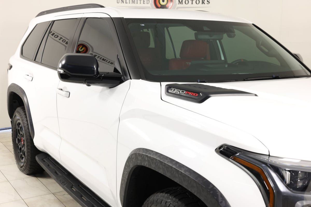Used 2025 Toyota Sequoia TRD Pro AWD/4WD image 37