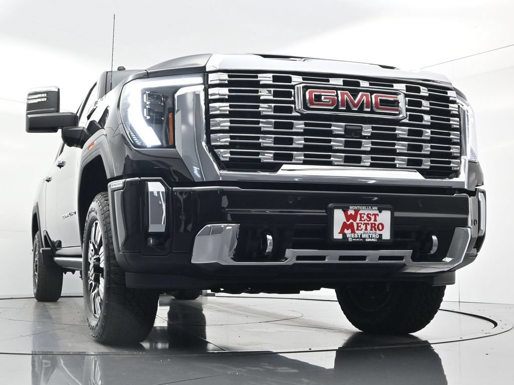 Used 2025 GMC Sierra 2500 Denali w/ Denali Reserve Package AWD/4WD image 36