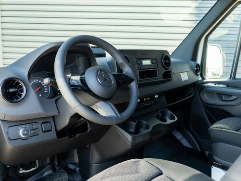 New 2026 Mercedes-Benz Sprinter 2500 image 10