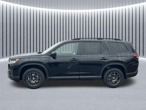 New 2026 Honda Pilot TrailSport image 8