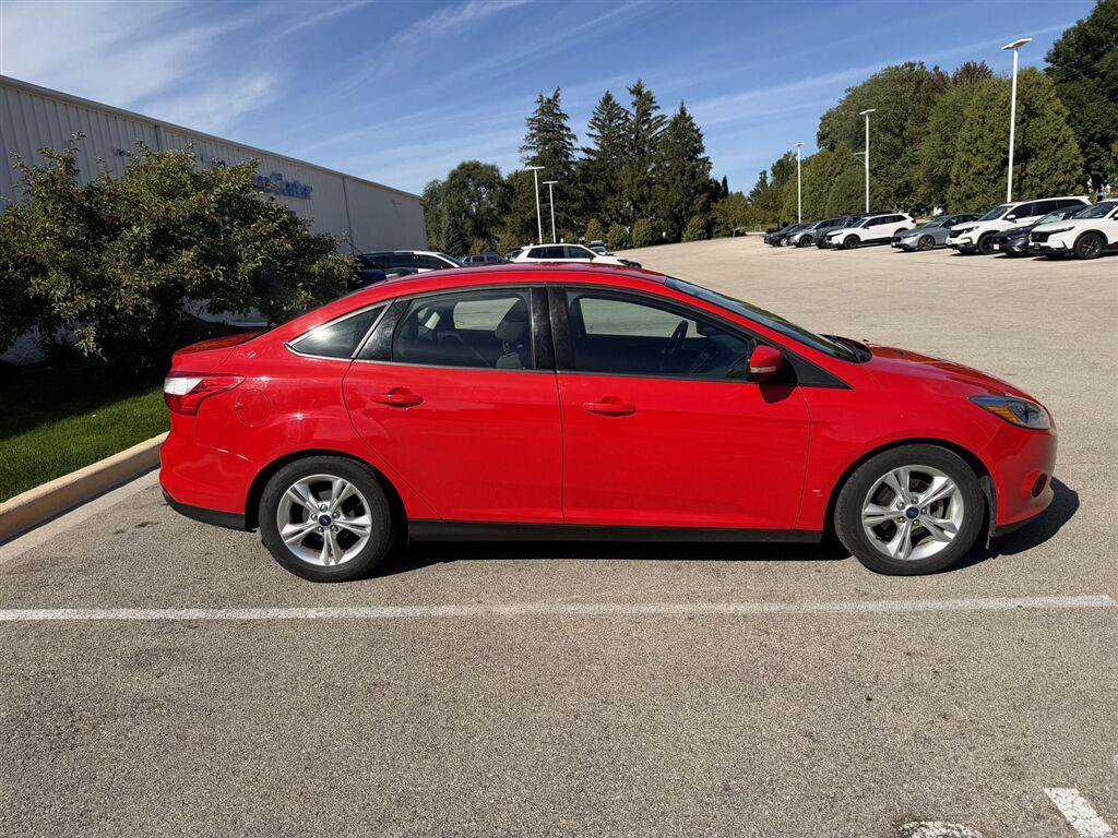 Used 2014 Ford Focus SE w/ SE Winter Package FWD image 22
