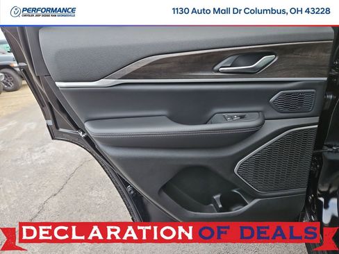 New 2026 Jeep Grand Cherokee Limited image 14