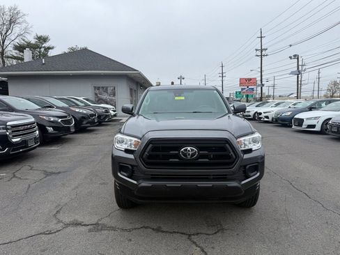 Used 2023 Toyota Tacoma SR image 3
