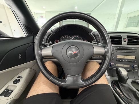Used 2006 Chevrolet Corvette Convertible RWD image 23
