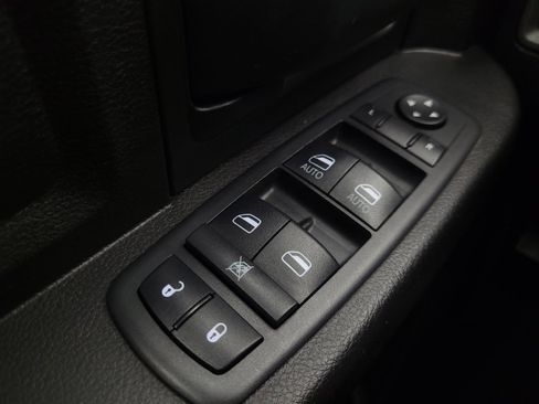 Used 2019 RAM 1500 Express AWD/4WD image 26