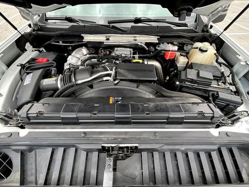 Used 2020 Chevrolet Silverado 2500 LT w/ True North Edition image 32