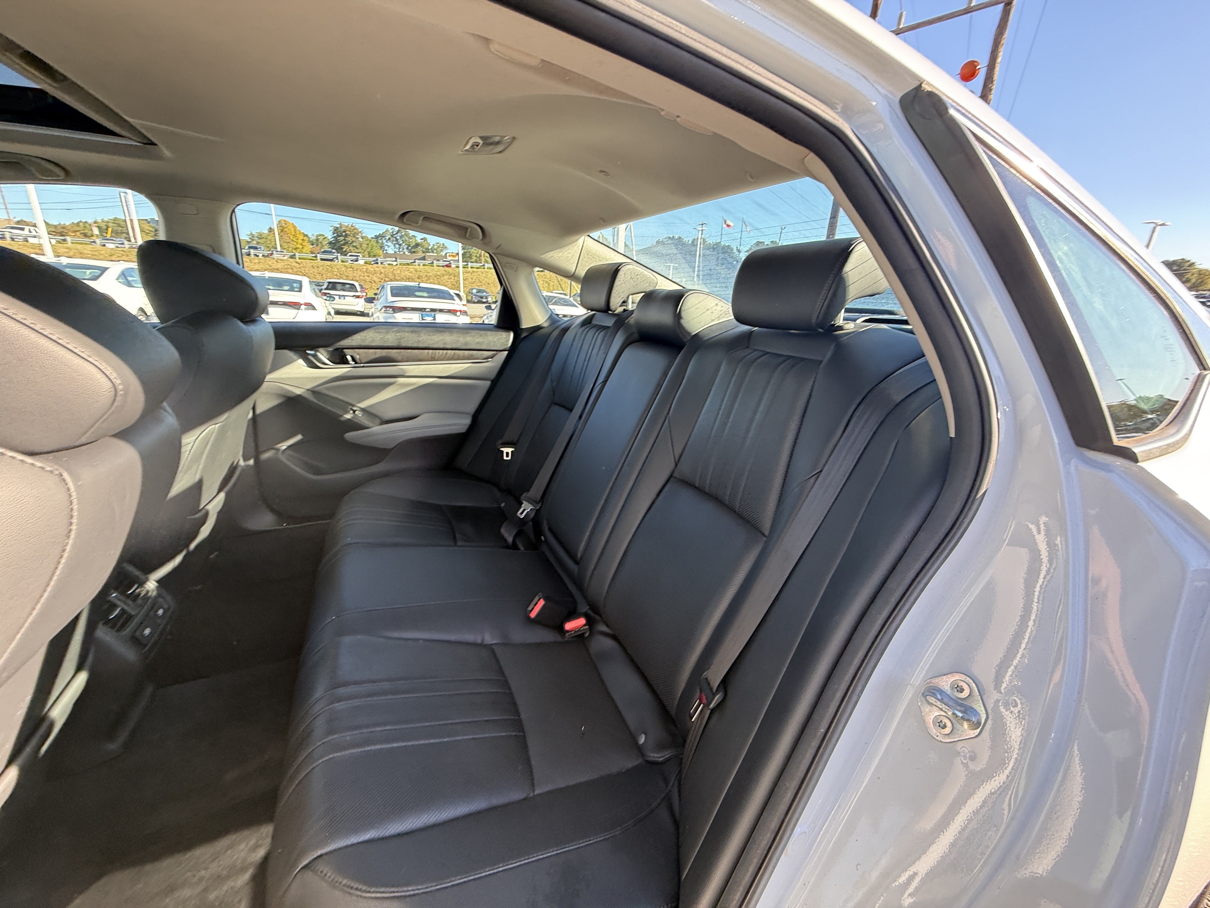 Used 2021 Honda Accord EX-L image 31