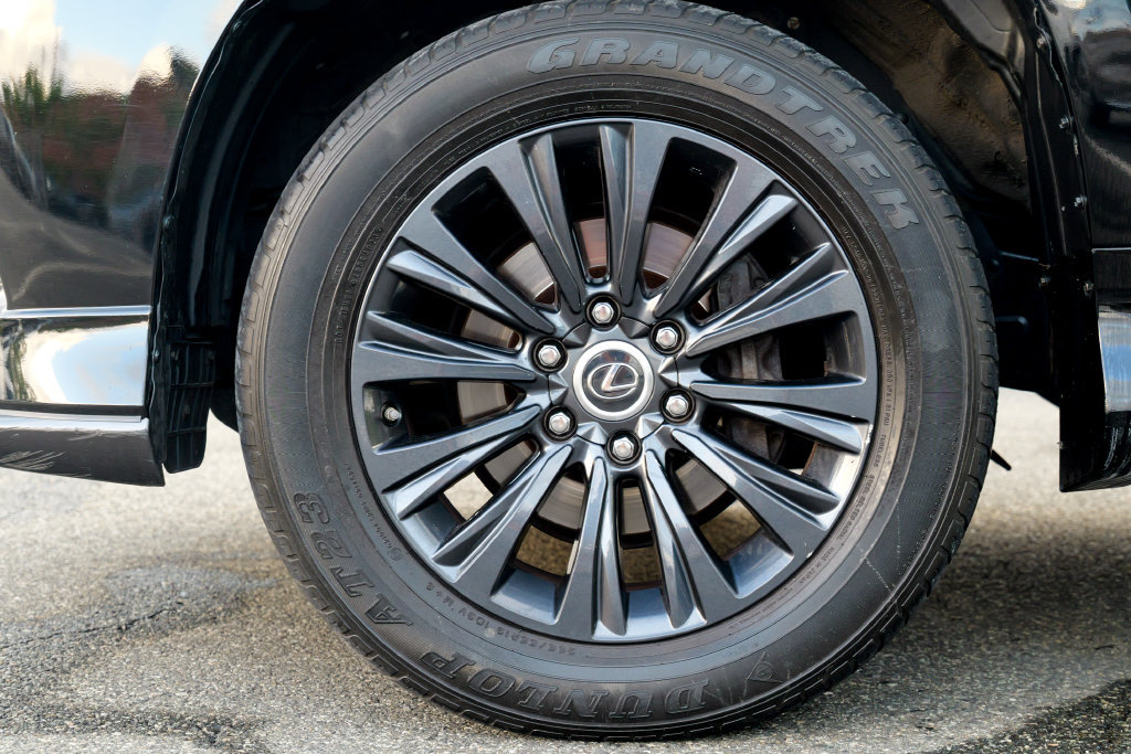 Used 2023 Lexus GX 460 Premium AWD/4WD image 15