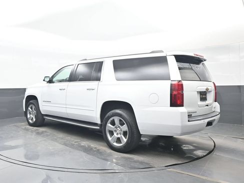 Used 2018 Chevrolet Suburban Premier RWD image 4