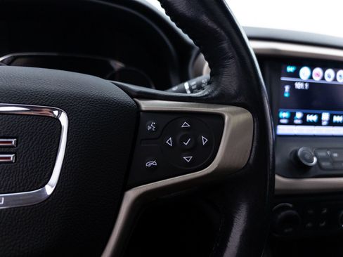 Used 2017 GMC Acadia Denali w/ Technology Package AWD/4WD image 35