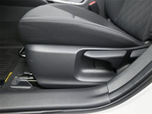 Used 2026 Toyota Corolla LE image 9