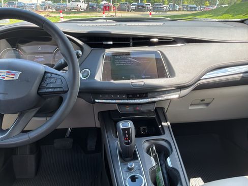 Used 2019 Cadillac XT4 Luxury FWD image 29