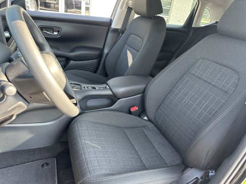 Used 2026 Honda HR-V LX image 11