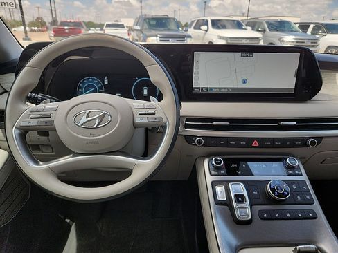 Used 2024 Hyundai Palisade Calligraphy AWD/4WD image 6
