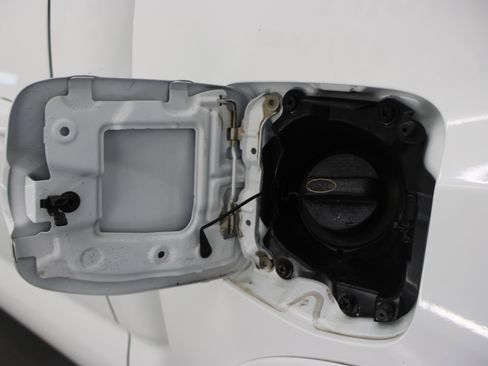 Used 2018 Toyota Tacoma SR5 AWD/4WD image 29